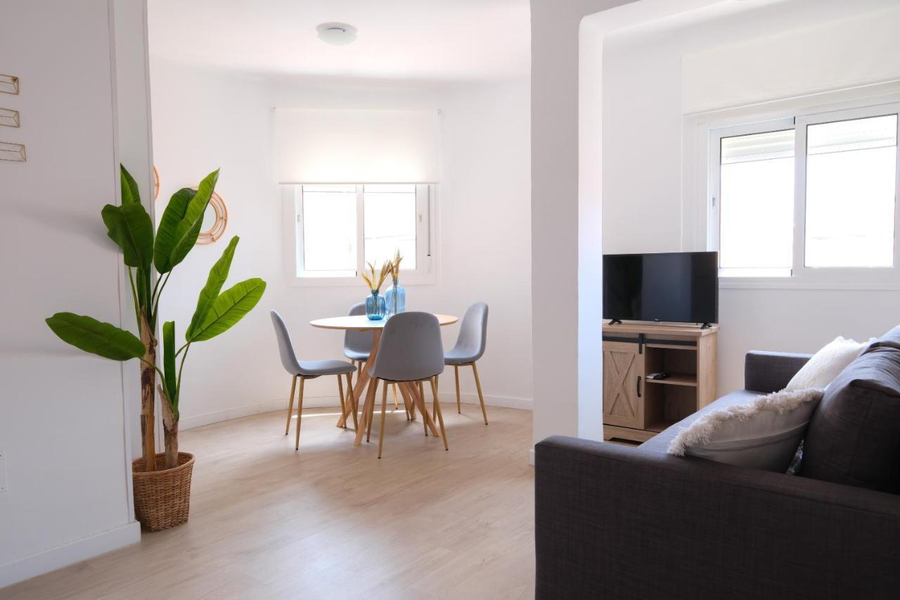 Lovely Apartment マラガ エクステリア 写真