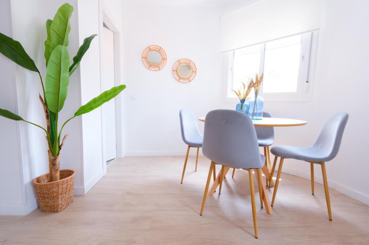Lovely Apartment マラガ エクステリア 写真