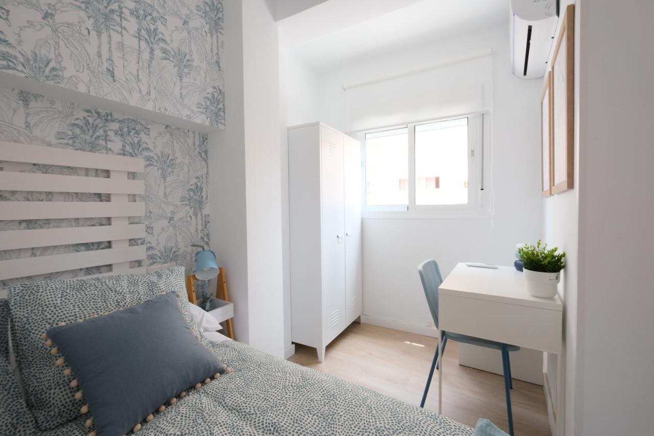Lovely Apartment マラガ エクステリア 写真